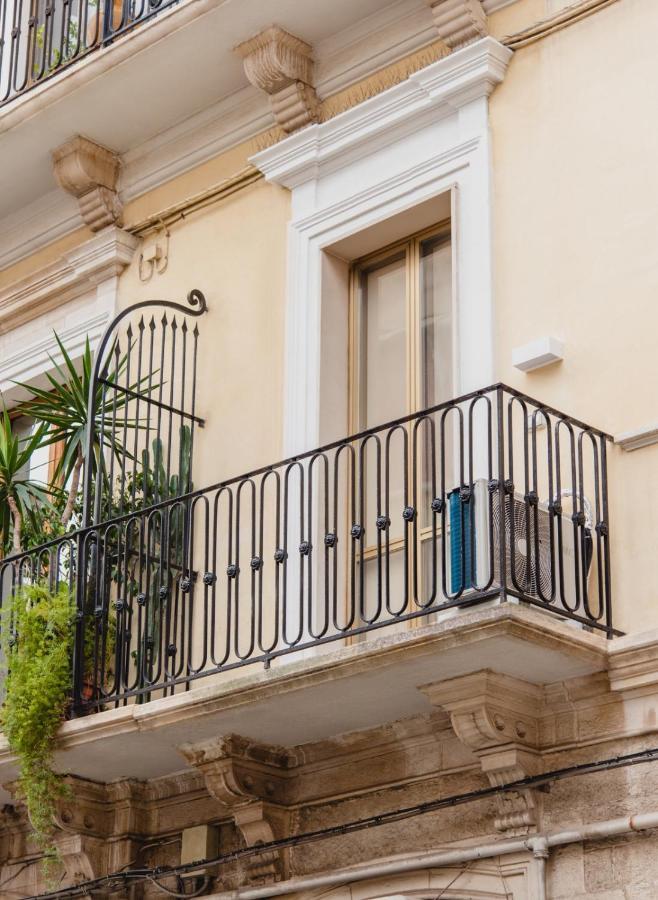 Hotel Palazzo Le Travi Bari Exterior foto